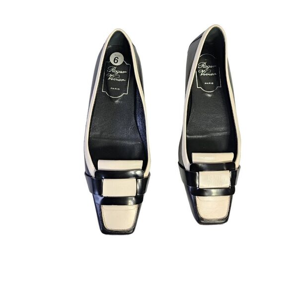 Roger Vivier  - Picture 9 of 11